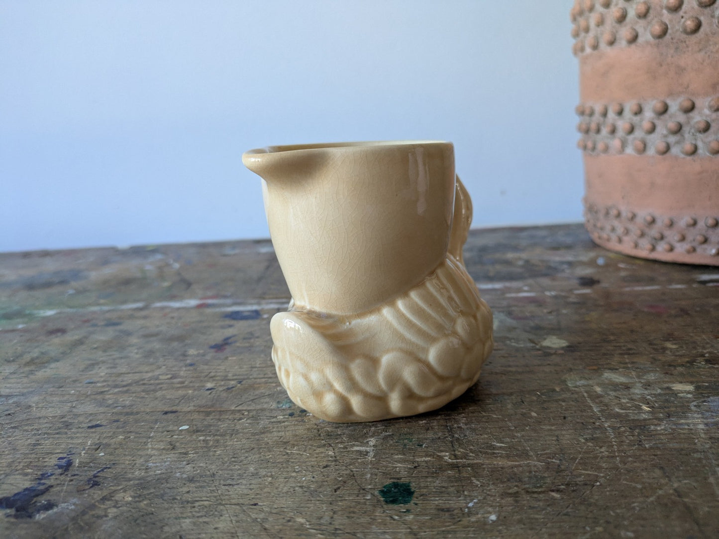 ANTIQUE VINTAGE CREAM JUG SWAN SHAPE CREAM COLOUR CRAZED PROP CREAMER MILK RETRO