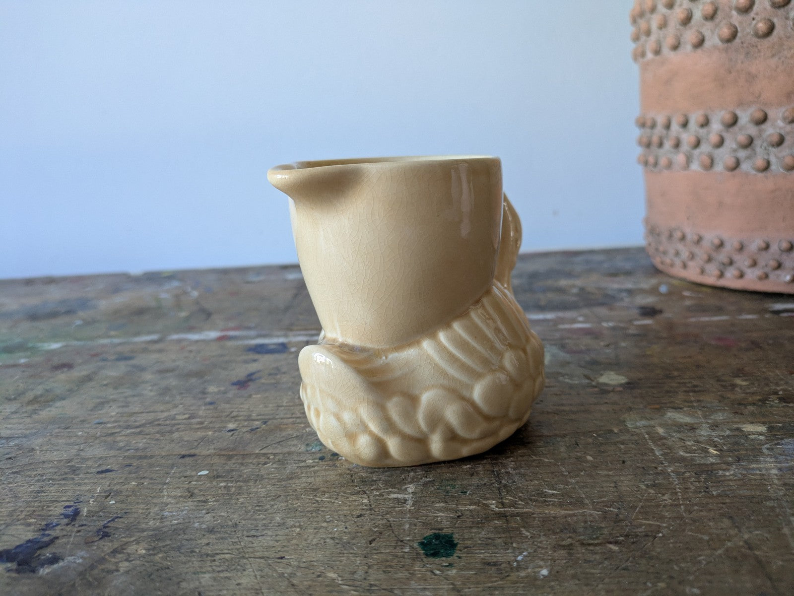 ANTIQUE VINTAGE CREAM JUG SWAN SHAPE CREAM COLOUR CRAZED PROP CREAMER MILK RETRO
