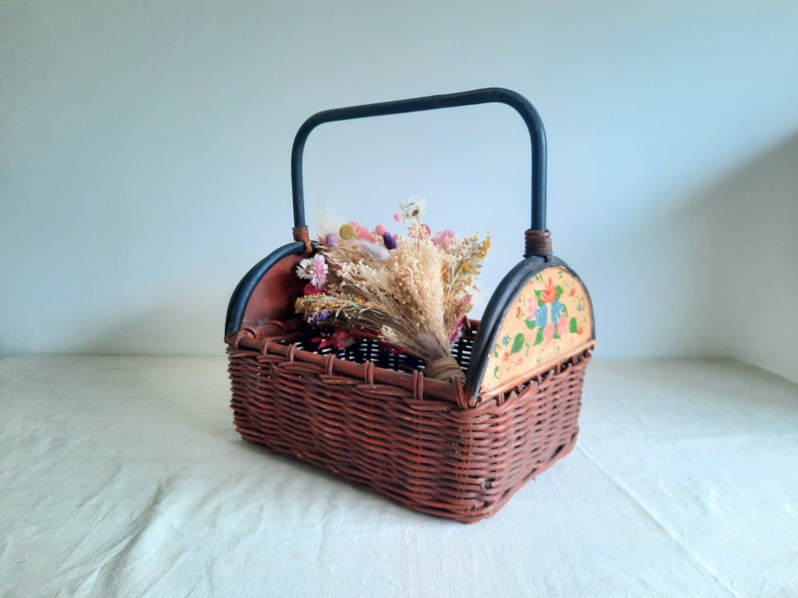 Large Vintage Round Woven Wicker Basket Folk Art Floral Handle Boho Storage Rare