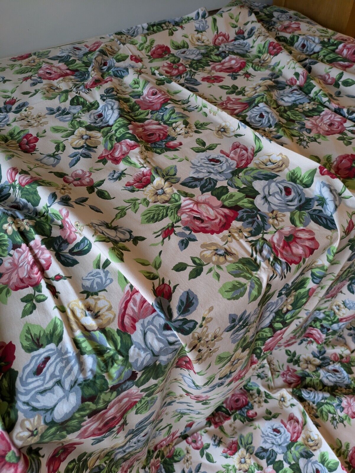 100% Cotton Fabric 'CHELSEA' 2.3 METRES Prestigious Textiles Cabbage Rose Floral