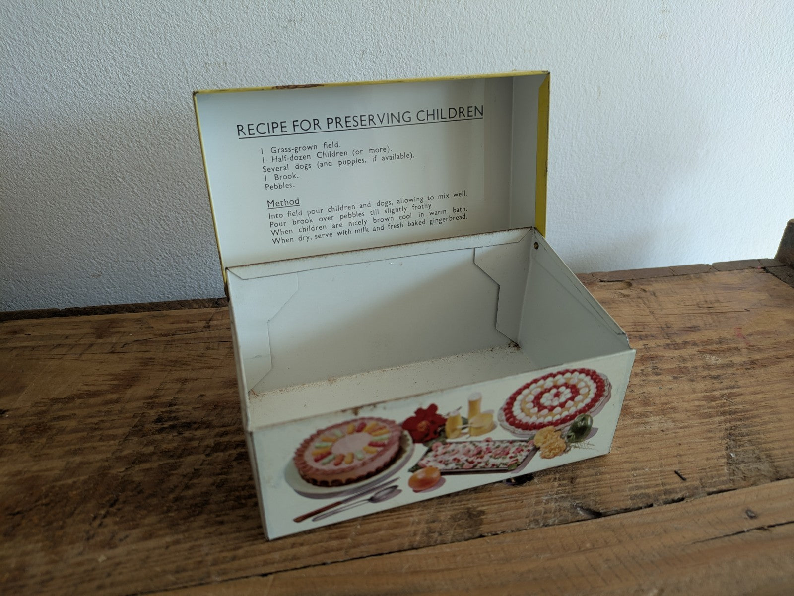 Vintage Recipes Tin small Box Mid Century Prop Kitchen Chef Gift Container Pot 