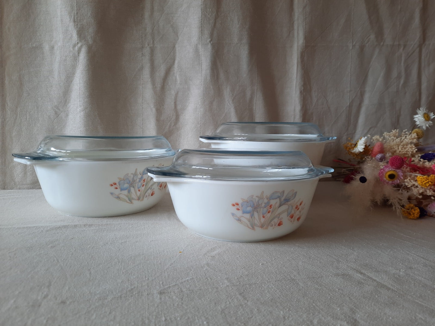 3 Vintage Pyrex Blue Iris Casserole Dishes + Lids Graduated Stacking Set three
