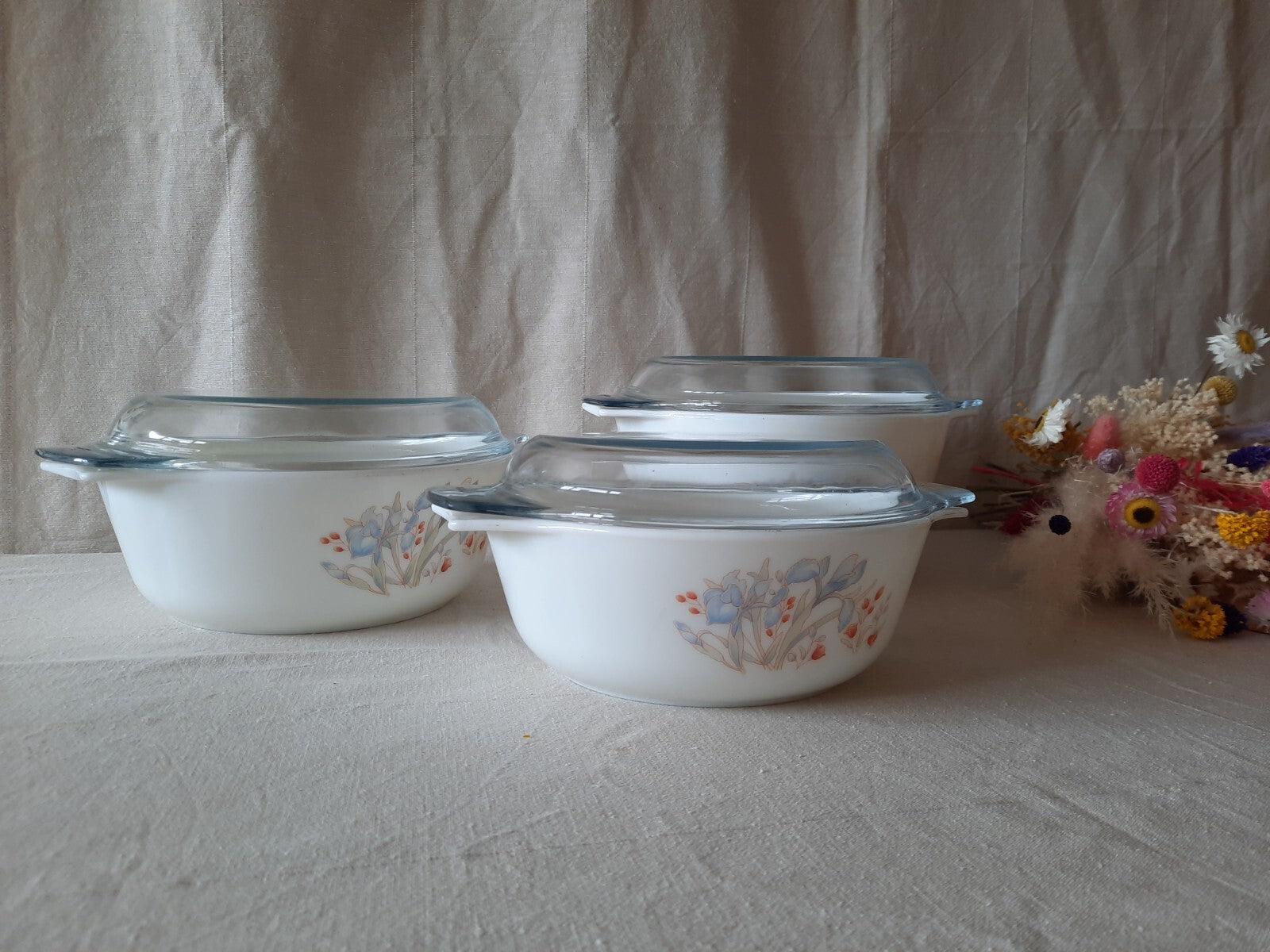 3 Vintage Pyrex Blue Iris Casserole Dishes + Lids Graduated Stacking Set three