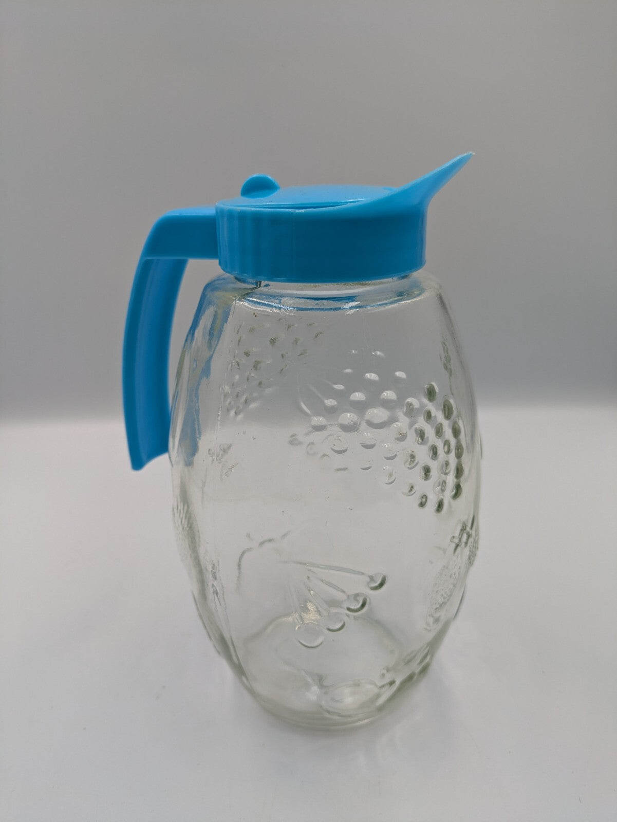 Vintage Glass Juice Jug 80s 70s Blue Plastic Handle Retro Kitsch Breakfast Fruit