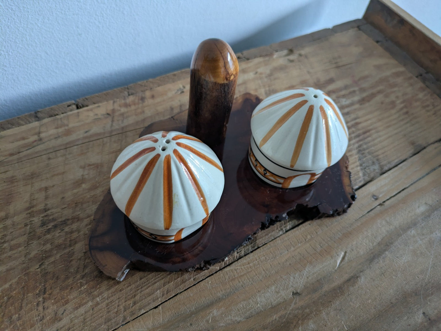 Tiki Hut Salt and Pepper Shakers & Wooden Holder Retro Tiki Bar Prop Live Wood