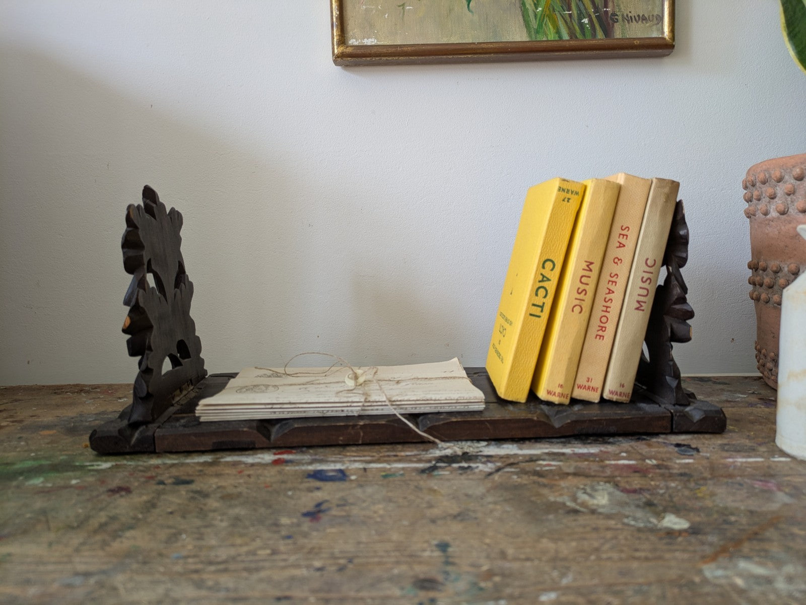 ANTIQUE VTG RARE SWISS BLACK FOREST CARVED WOOD FOLDABLE SLIDING BOOK STAND RACK