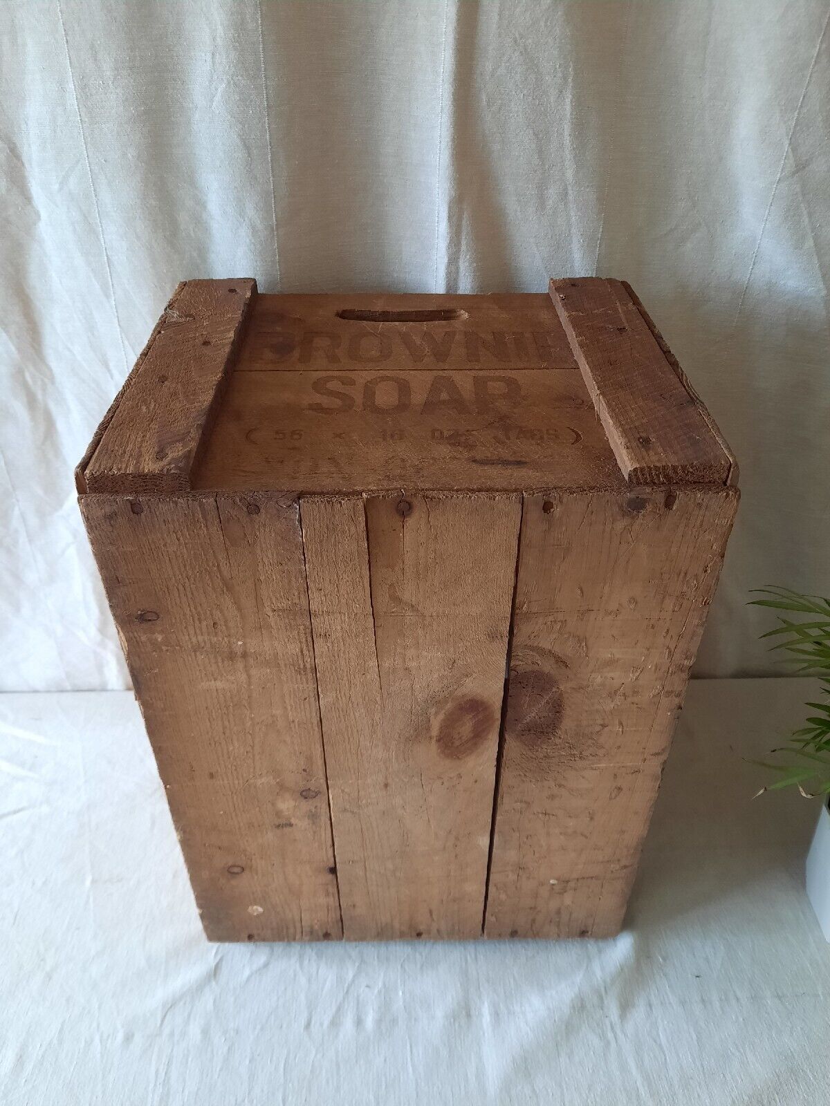 RARE BROWNIE SOAP ANTIQUE BOX ADVERT CRATE INK LABEL VINTAGE HANDLES Wooden Prop