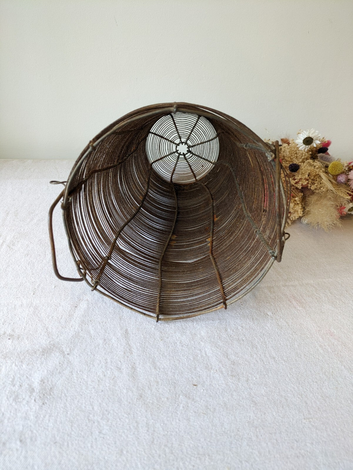 VTG Metal Wire Vase 19.5cm Diam 37.5cm Tall Flowers Prop Florist Display Basket