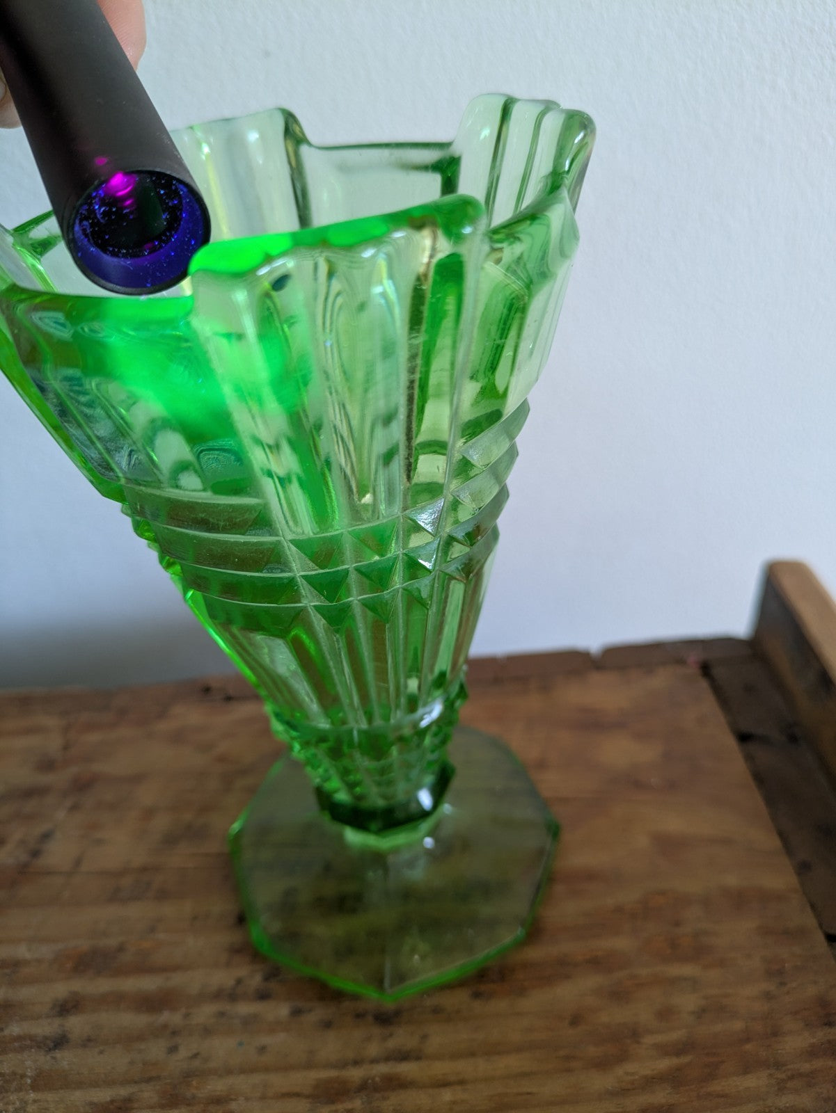 Uranium Green Glass Art Deco Vase c.1930s/40s  Vanity 15cm High Pedestal UV Glow