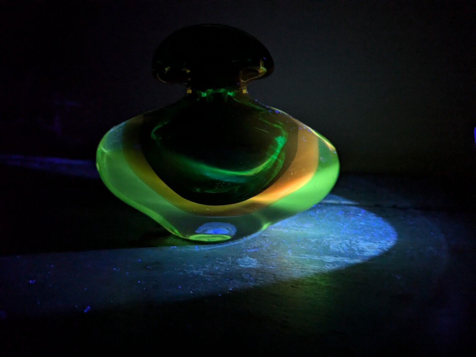 Murano Sommerso Hand Blown Art glass Green Amber Cased Italian perfume Bottle UV
