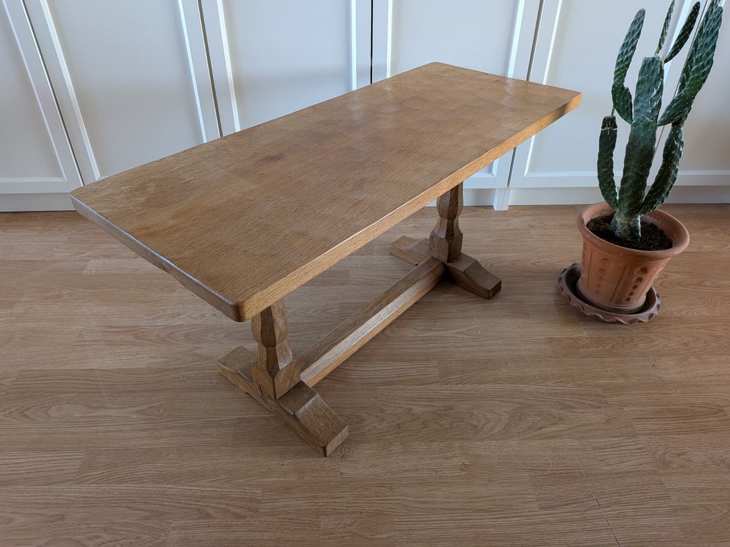 Ex. Mouseman Apprentice Eagleman  Albert Jeffray Oak Coffee Table Critter Adzed