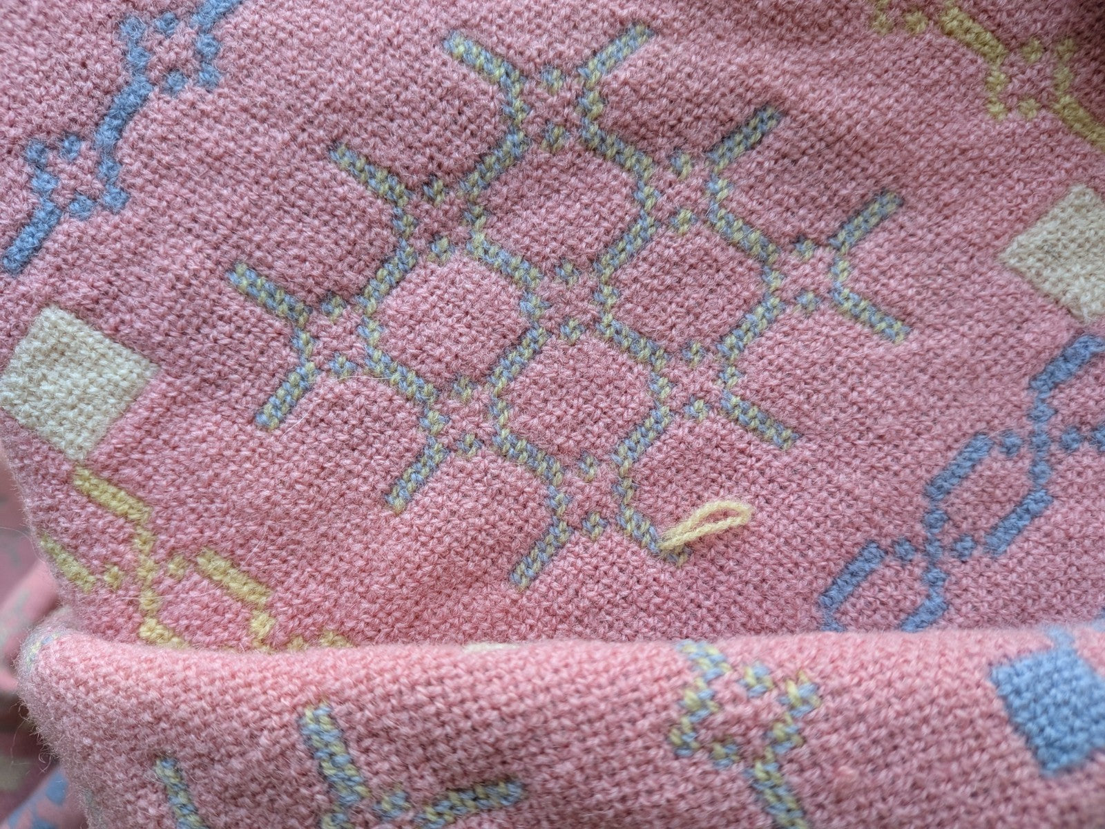 Welsh Wool Tapestry Blanket Throw Pink Blue Reversible Double 227cm x 156cm Vtg