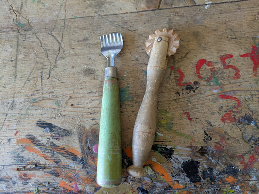 Pair Retro Vtg 50s Nutbrown Butter Curler Pastry Crimper Kitchen Utensils Tools