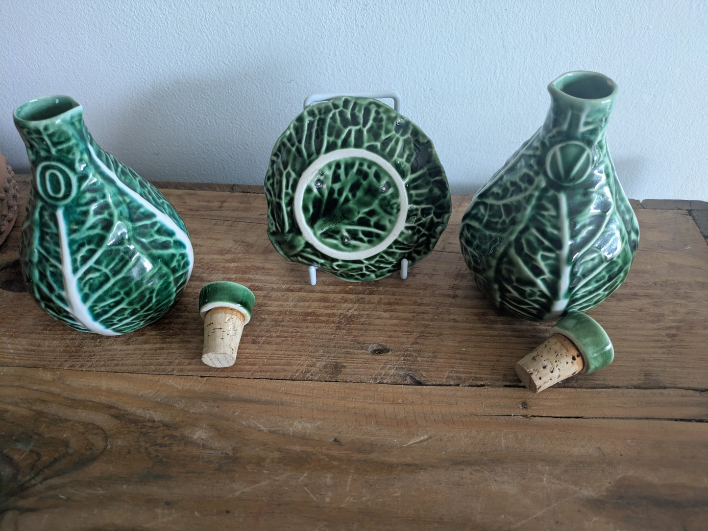 RARE Oil Aioli & Vinegar Cruet Plate Ceramic Green Cabbage Leaf Design Portugal