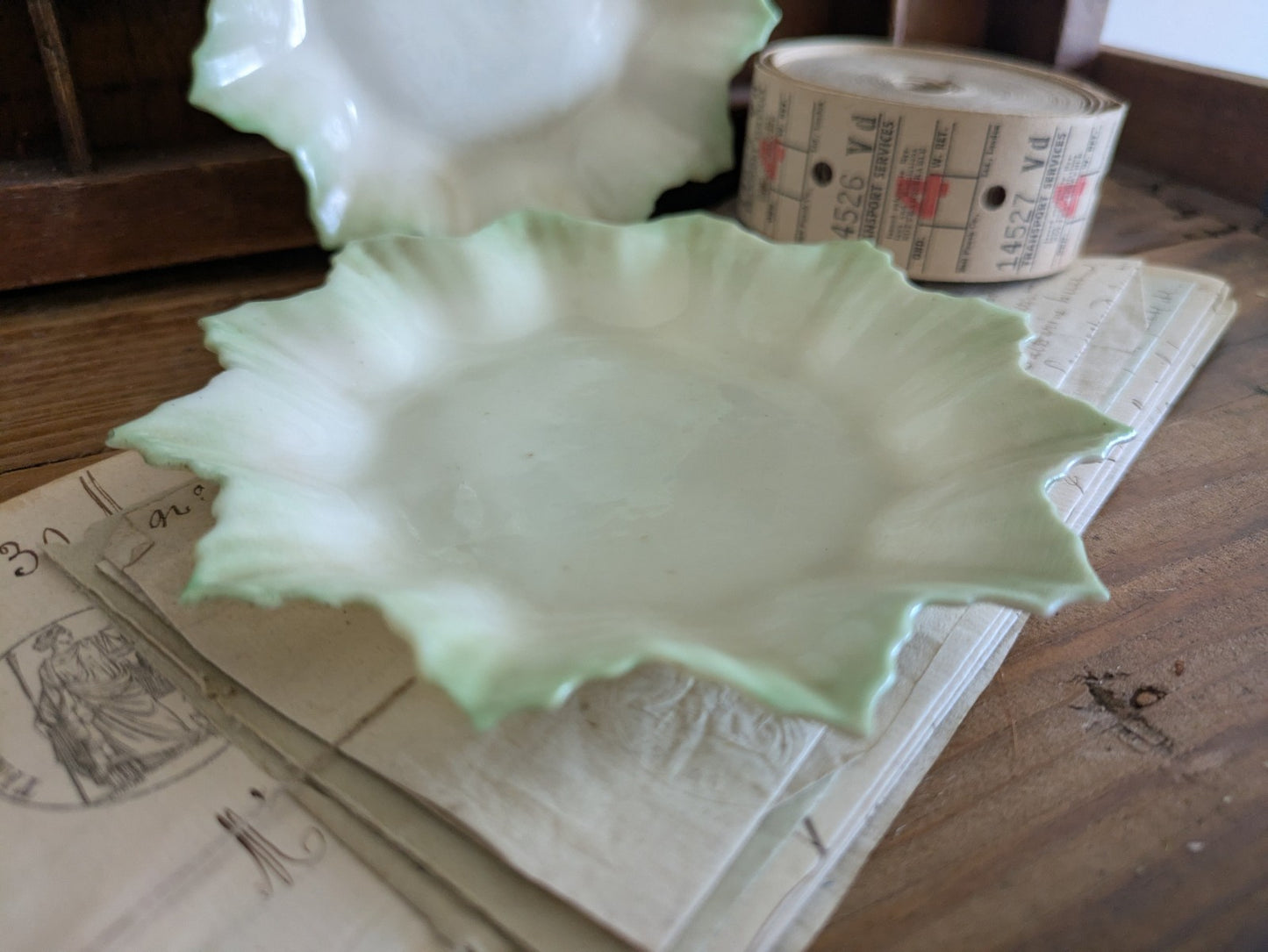 2x Belleek Antique Ruffle Edge Porcelain Green Leaf Plate Dish c.1891-1926 VTG 