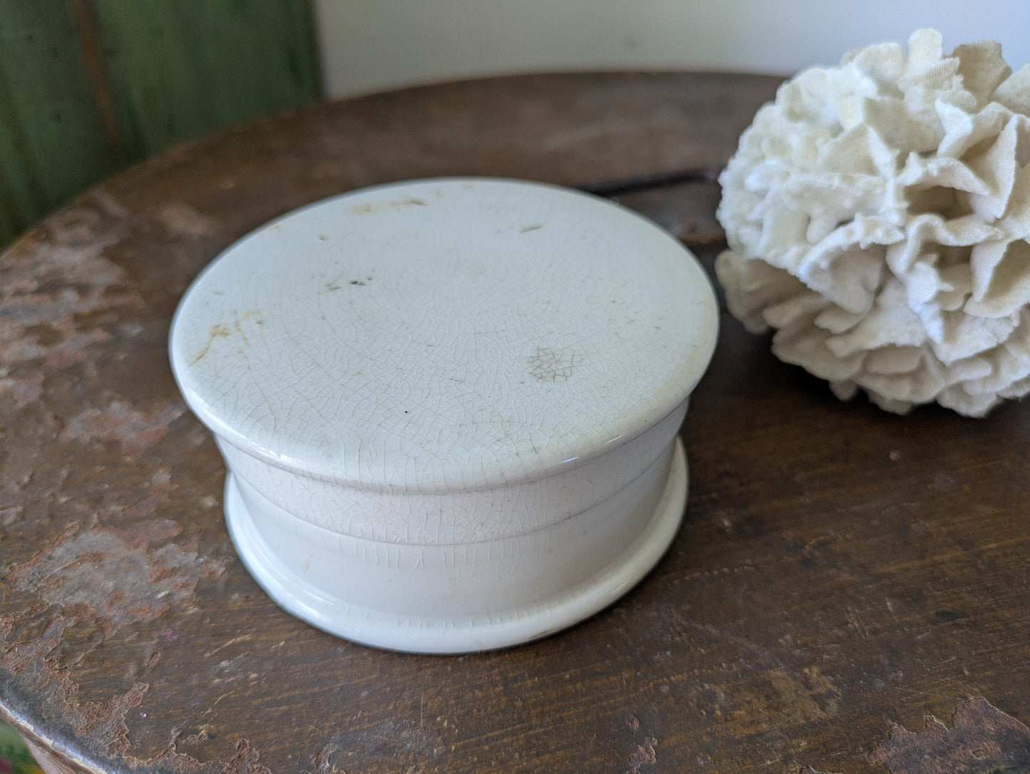 Antique Victorian Ironstone Chemist Apothecary Pot With Lid Plain White Vintage 