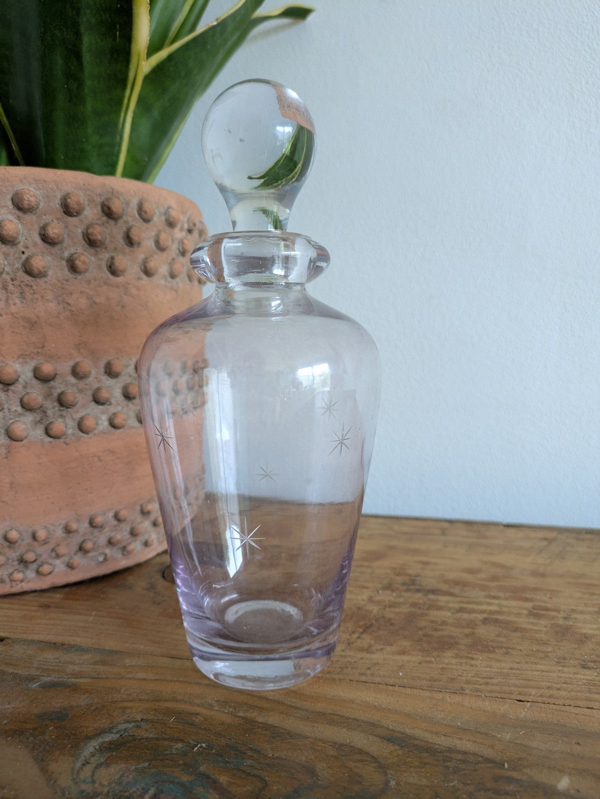 VINTAGE HAND MADE PURPLE ART GLASS VASE WITH ETCHED STARS Perfume Bottle Stopper