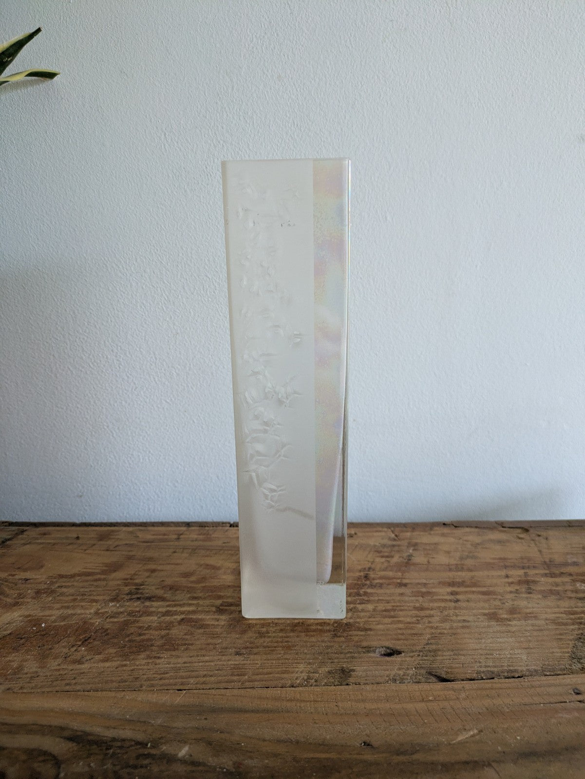 VTG Vase bud W E Porter 89 iridescent contemporary Rectangular White Floral Sign