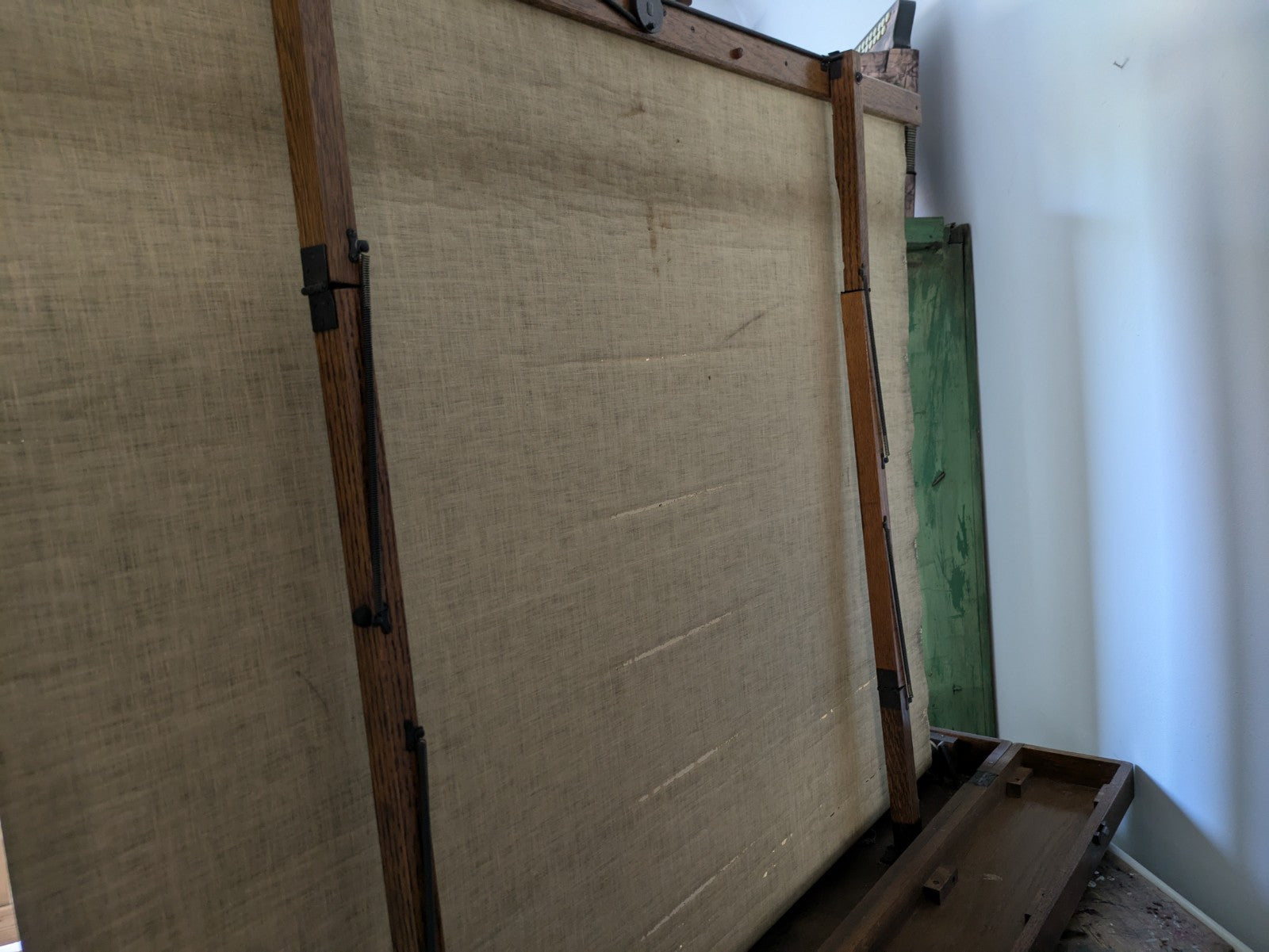 Houghton Butcher MFG Co Ensign Auto Screen Projector Screen London WW1 Boxed VGC