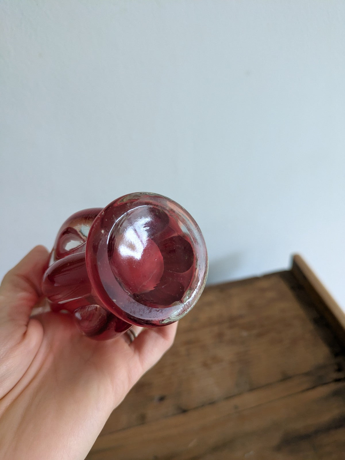 VINTAGE RETRO RED CLEAR GLASS VASE SWIRLED TWIST HAND BLOWN ART GLASS TWIN CASED