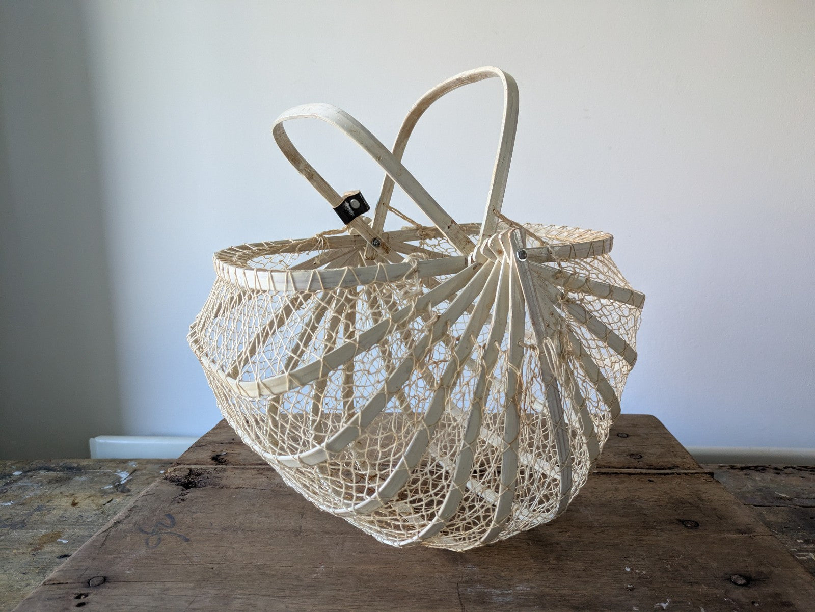 Vintage French Folding Bentwood Fishnet Basket Retro Handbag White 50s Rare Old