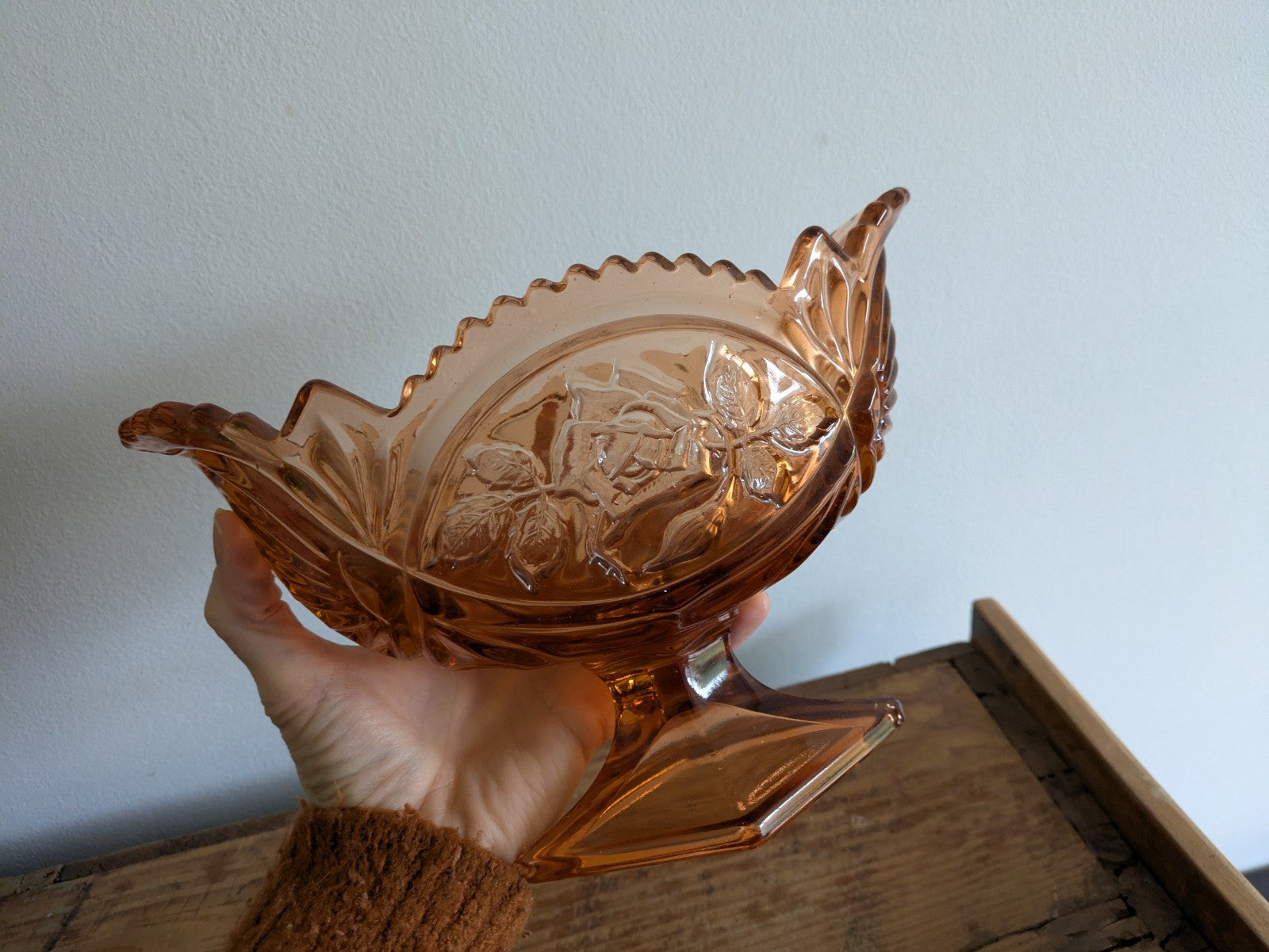 VTG Pink Peach Sawtooth Edge Glass Pedestal Compote Candy Dish Jardiniere Bowl