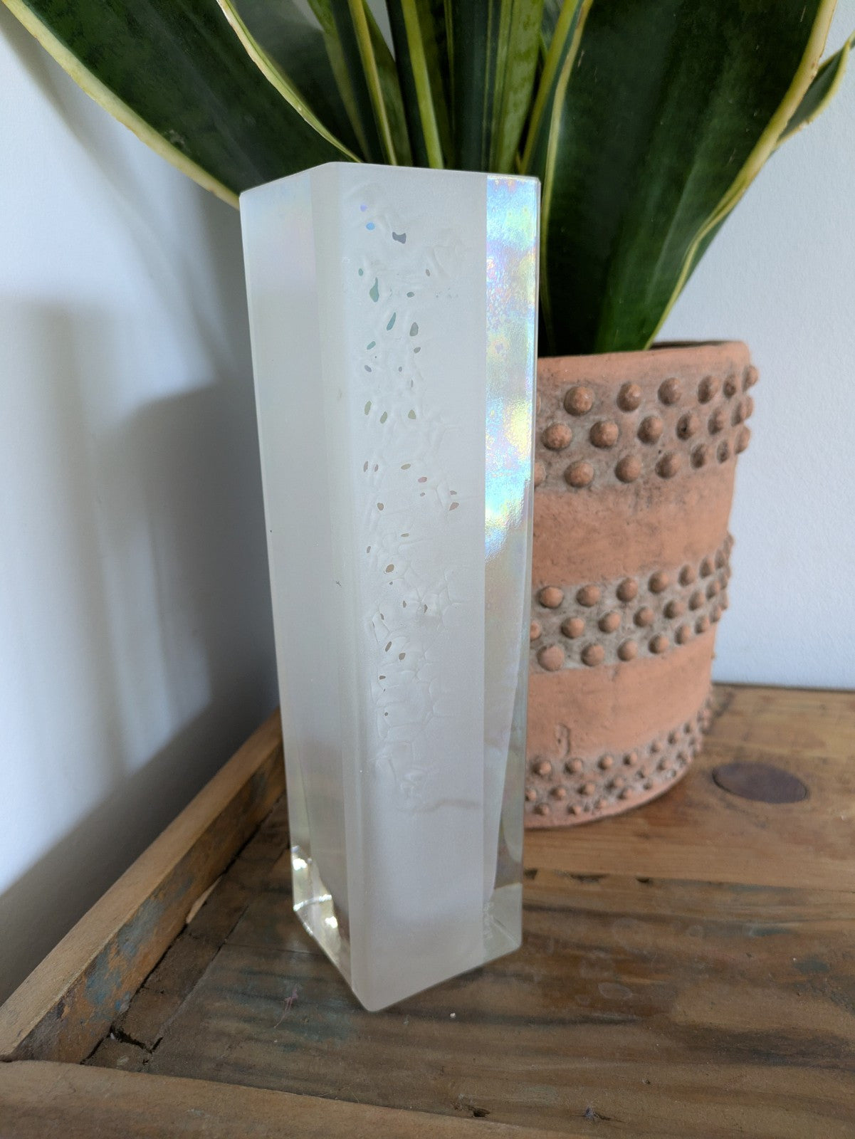 VTG Vase bud W E Porter 89 iridescent contemporary Rectangular White Floral Sign