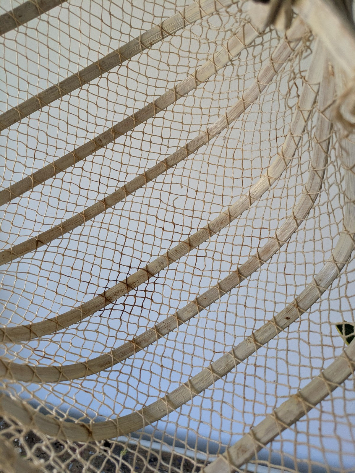Vintage French Folding Bentwood Fishnet Basket Retro Handbag White 50s Rare Old