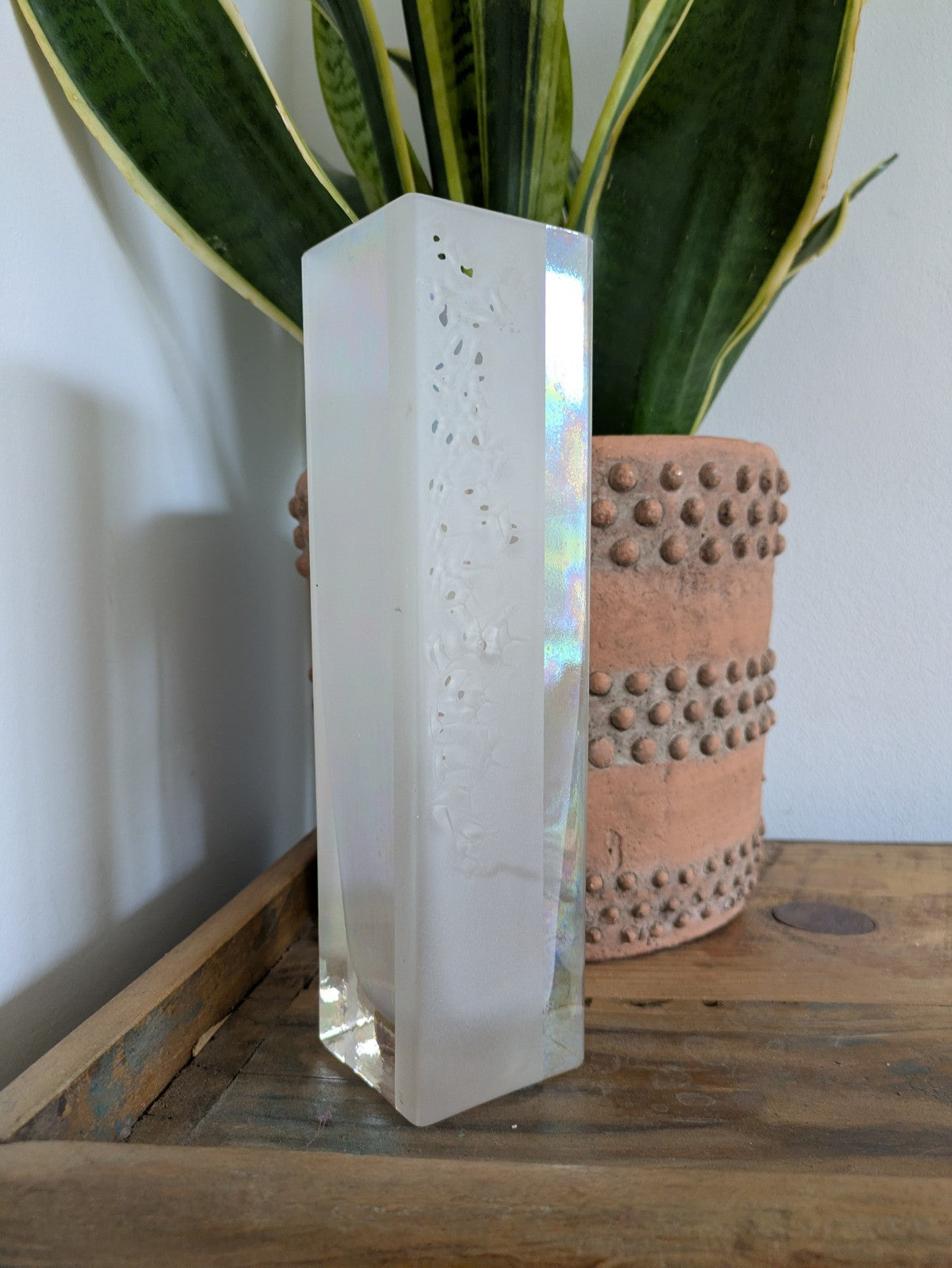 VTG Vase bud W E Porter 89 iridescent contemporary Rectangular White Floral Sign
