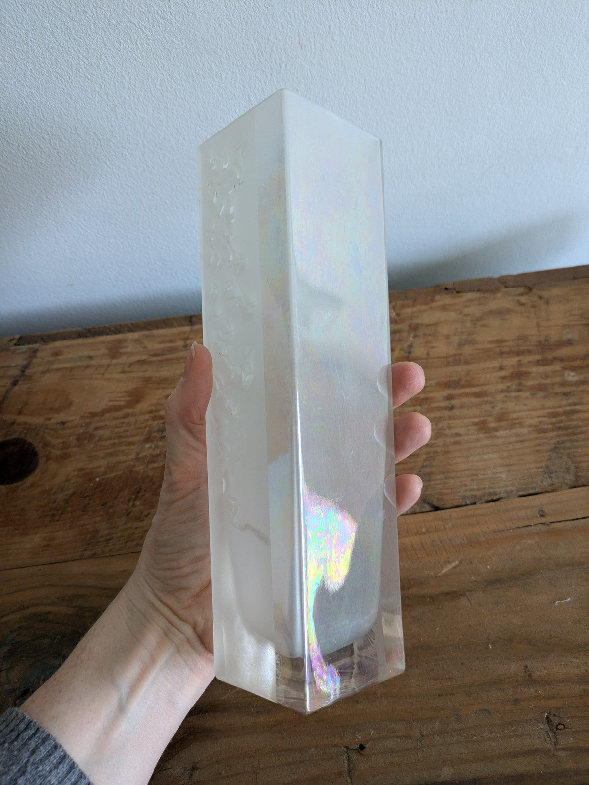 VTG Vase bud W E Porter 89 iridescent contemporary Rectangular White Floral Sign