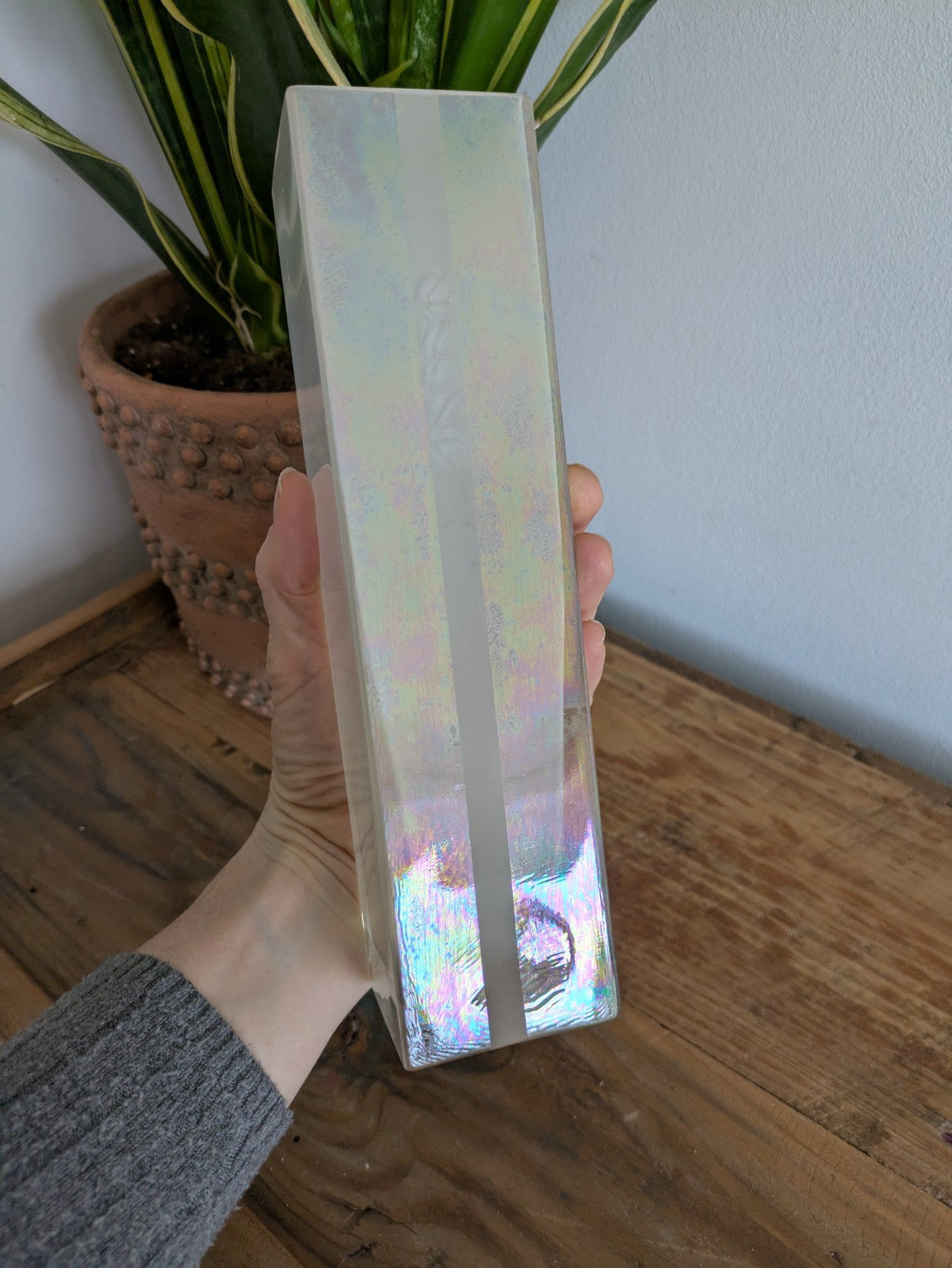 VTG Vase bud W E Porter 89 iridescent contemporary Rectangular White Floral Sign